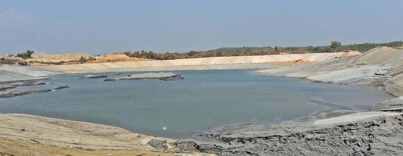 Dyke at Initial Stage